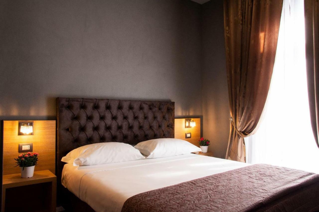 Umberto I° Suite & Spa Napels Buitenkant foto
