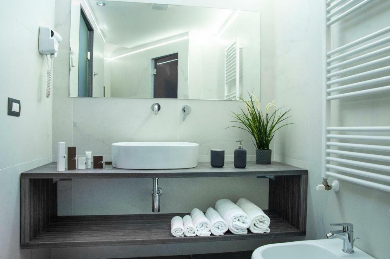 Umberto I° Suite & Spa Napels Buitenkant foto