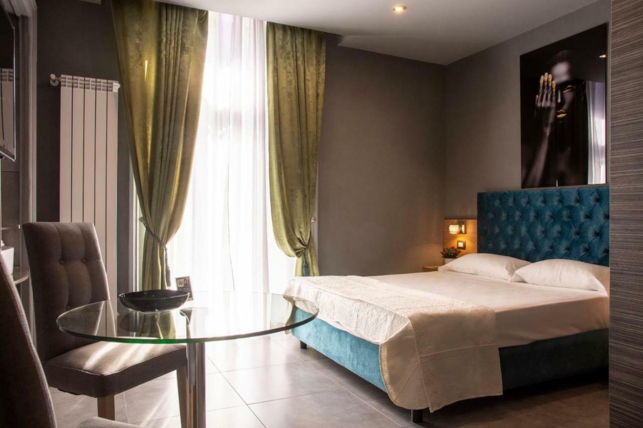 Umberto I° Suite & Spa Napels Buitenkant foto