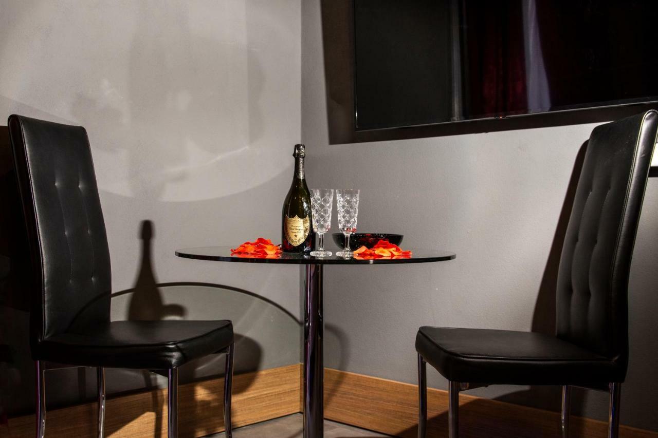 Umberto I° Suite & Spa Napels Buitenkant foto